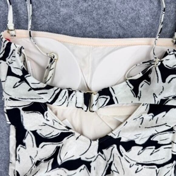 Peony Bathing Suit Floral Medium New without Tags - Picture 4 of 8